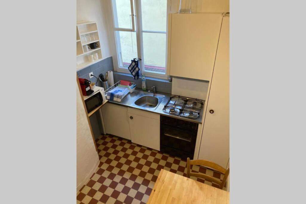 Parking & Appartement 2 Pieces Sans Traffic Lozanna Zewnętrze zdjęcie