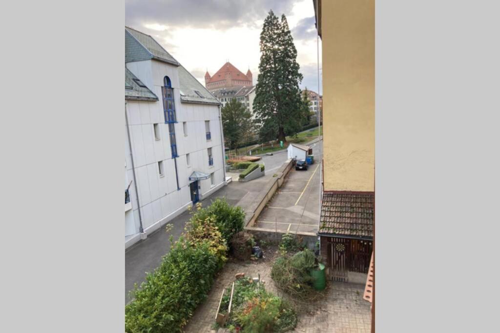 Parking & Appartement 2 Pieces Sans Traffic Lozanna Zewnętrze zdjęcie